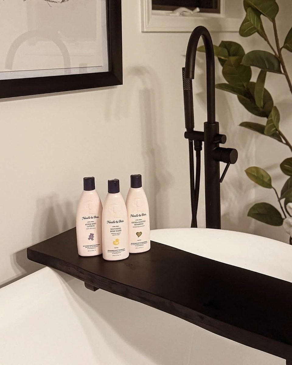 noodleandboo's tweet photo. Ready to up your baby's skincare routine? ✨ We’ve got all the essentials for ultimate bath time fun 🤍

📷: @breakfastwithbenetton
#noodleandboo #babybedtimeroutine #babyshampoo #targetstyle #targethome #target #babycare #momlife #parenting #babyshowergifts https://t.co/oVbFoo56QV