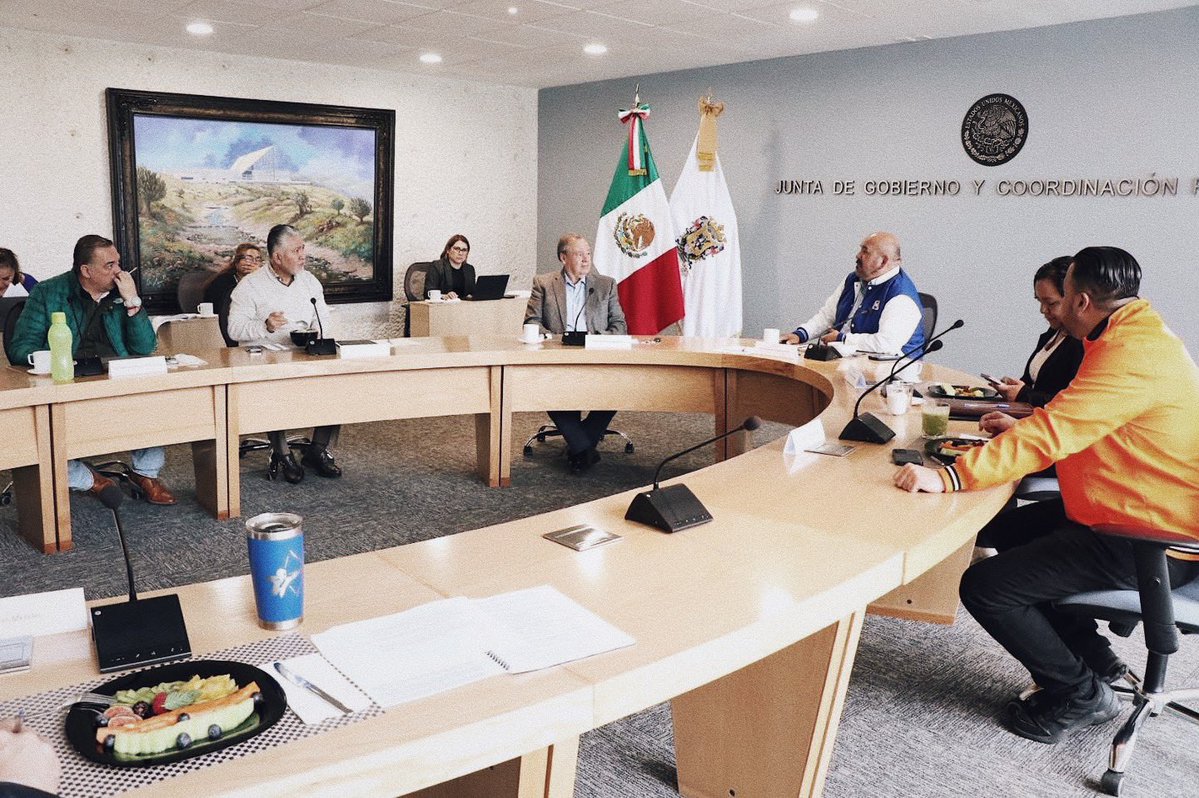 Alex Ramblas⚡️ (@alexramblasr) on Twitter photo EL MACHISMO ATORNILLADO AL CONGRESO DE GUANAJUATO
✍🏼🦗
En septiembre se cumple el primer año de la 65 legislatura del <a href="/CongresoGto/">Congreso del Estado de Guanajuato</a>. Y ha quedado claro que la participación de las mujeres en en este poder continúa siendo subestimada y marginada.
La Junta de Gobierno seguirá EL MACHISMO ATORNILLADO AL CONGRESO DE GUANAJUATO
✍🏼🦗
En septiembre se cumple el primer año de la 65 legislatura del <a href="/CongresoGto/">Congreso del Estado de Guanajuato</a>. Y ha quedado claro que la participación de las mujeres en en este poder continúa siendo subestimada y marginada.
La Junta de Gobierno seguirá