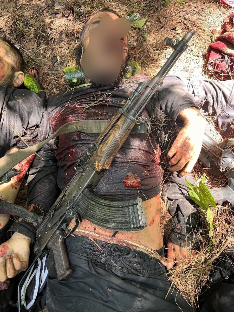 major_madhan's tweet photo. 🚨 180 Minutes- Head shots
👊 4 PARA SF ⚔️
👊 24 Rashtriya Rifles
🛡️ CRPF + J&K Police SOg
🛰️ Drones. SIGINT. Satellites.
Chinese hardware effed
🇮🇳 India’s finest hunted down Pakistan-backed LeT terrorists on home soil.
#OperationMahadev #IndianArmy #RevengeComplete https://t.co/XrGW3k40ZD