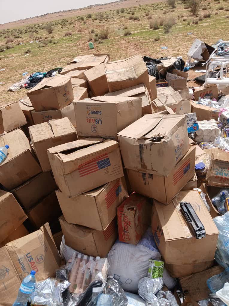 Walid Le Berbère (@walid_leberbere) on Twitter photo Les derniers stocks d’aide alimentaire fournis par USAID sont aujourd’hui consommés par les mercenaires russes et les militaires maliens.
<a href="/DonaldTrump/">Donald J. Trump</a> n’avait peut-être pas tort en affirmant que l’aide destinée aux pays du Sahel ne profite que rarement aux véritables personnes Les derniers stocks d’aide alimentaire fournis par USAID sont aujourd’hui consommés par les mercenaires russes et les militaires maliens.
<a href="/DonaldTrump/">Donald J. Trump</a> n’avait peut-être pas tort en affirmant que l’aide destinée aux pays du Sahel ne profite que rarement aux véritables personnes