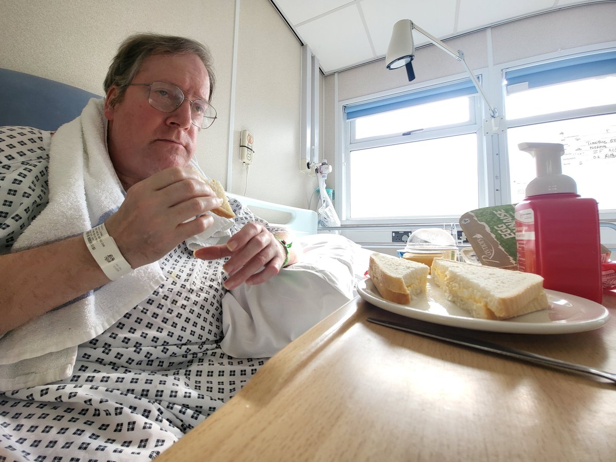 TimmyUk's tweet image. ... supper time wearing my excellent glasses watching Tennis on iplayer in sideroom in hospital ... ๐ฅ ๐ ๐งโโ๏ธ ๐ฑ ๐ผ ๐คณ ๐ฐ ๐ก ๐ฅช ๐