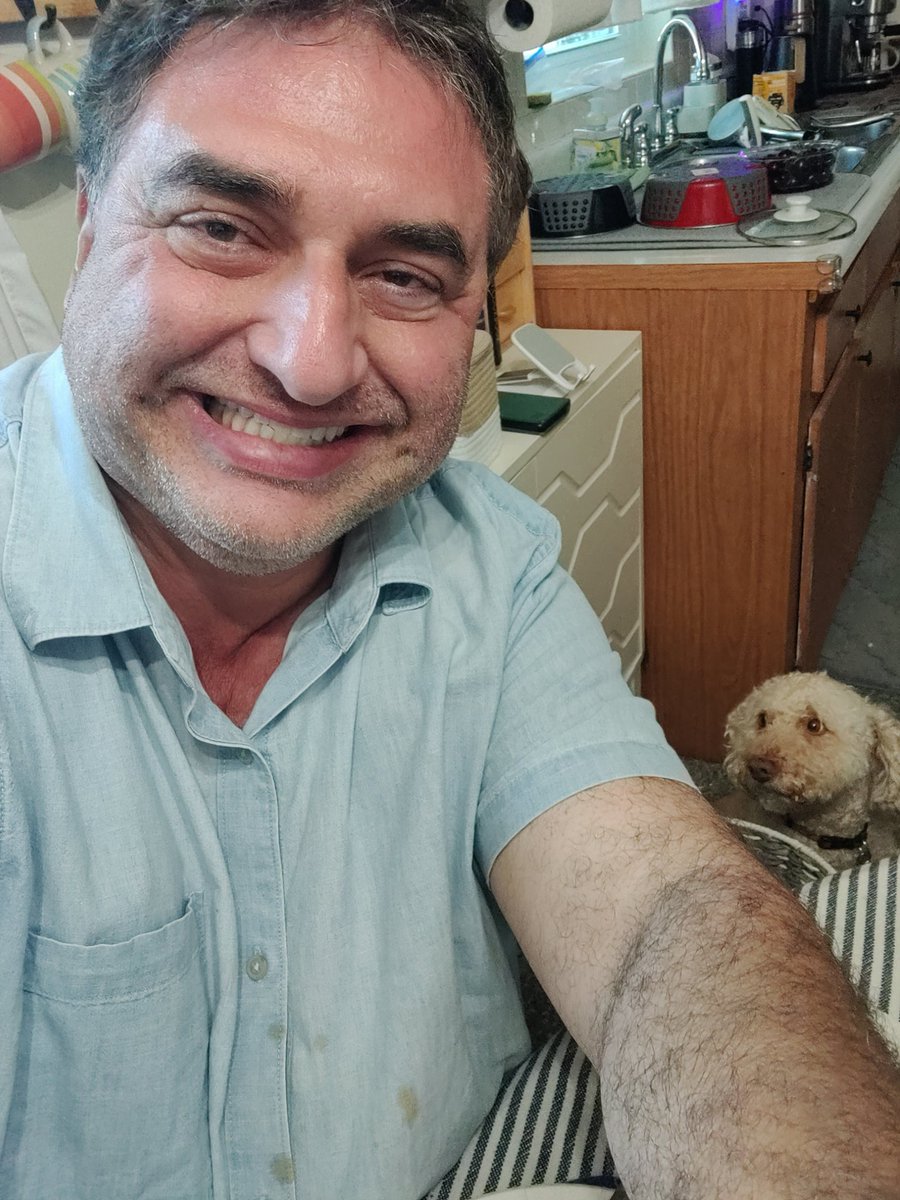 Having 1st of 2 hip replacement surgeries early Wed.

1st surgery so a little nervous about the unknown, but positive/hopeful of a return to walking/living normal.🙏🏼

Big thanks to my sis for coming up to help w/rehab!

That cute little one will be keeping a loving eye on me too!