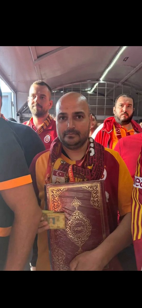 Mekanı cennet olsun.Nurlar içinde yatsın 🤲❤️💛