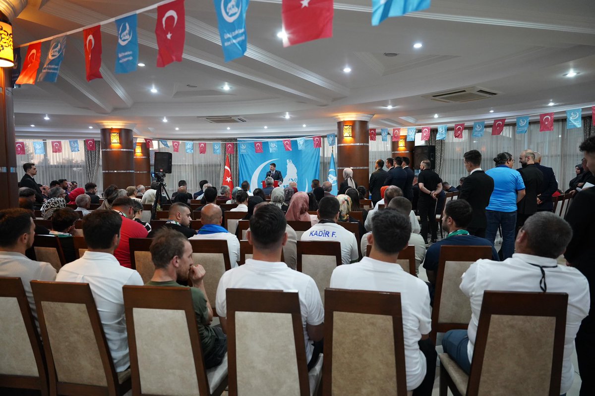 Rize Ülkü Ocaklarımızın, Millî Eğitim Bakanlığı ile yaptığımız protokol çerçevesinde düzenlediği “İş Sağlığı ve Güvenliği Sertifika Programı” başarıyla tamamlandı.

Eğitimlerini başarıyla tamamlayan gençlerimize sertifikalarını takdim ettik.

Başarılarından ötürü tüm