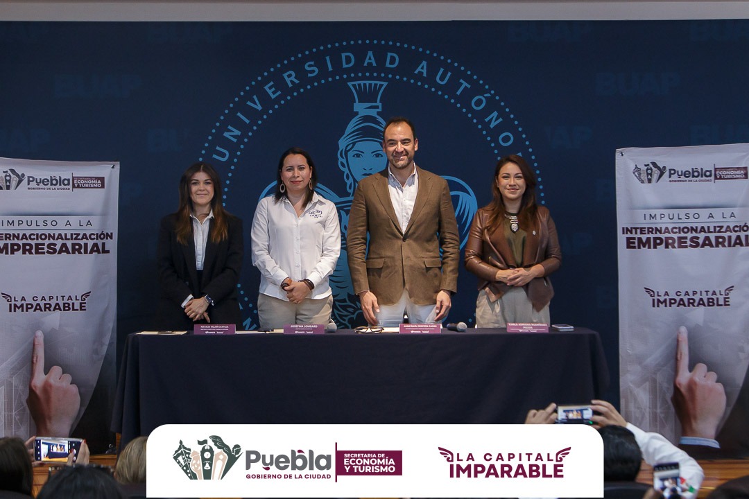 Secretaría de Economía y Turismo (@desaecopue) on Twitter photo 📦Inicia <a href="/PueblaAyto/">Ayuntamiento de Puebla</a> preparación para MiPyMes exportadoras. con 80 empresarios que comenzaron las sesiones de capacitación con <a href="/bancomext/">Bancomext</a> y <a href="/COMCE_Sur/">COMCE Sur</a> para llevar o ampliar su presencia en el mercado internacional✈️.
#LaCapitalImparable🪽 📦Inicia <a href="/PueblaAyto/">Ayuntamiento de Puebla</a> preparación para MiPyMes exportadoras. con 80 empresarios que comenzaron las sesiones de capacitación con <a href="/bancomext/">Bancomext</a> y <a href="/COMCE_Sur/">COMCE Sur</a> para llevar o ampliar su presencia en el mercado internacional✈️.
#LaCapitalImparable🪽