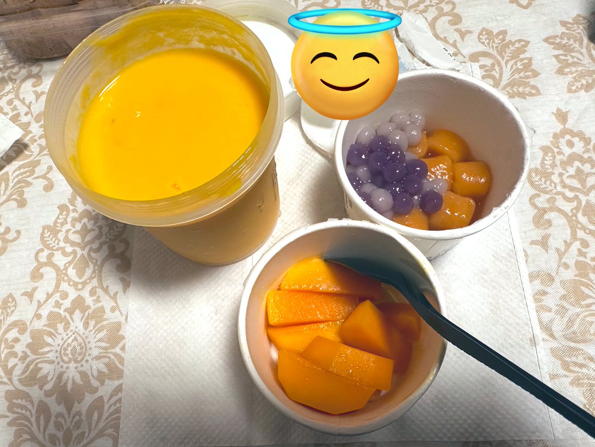 maou_mo's tweet image. 深夜でマンゴースイーツを食べます🥭🥹🥹🥹美味しいそう🥹🥹🥹🫶