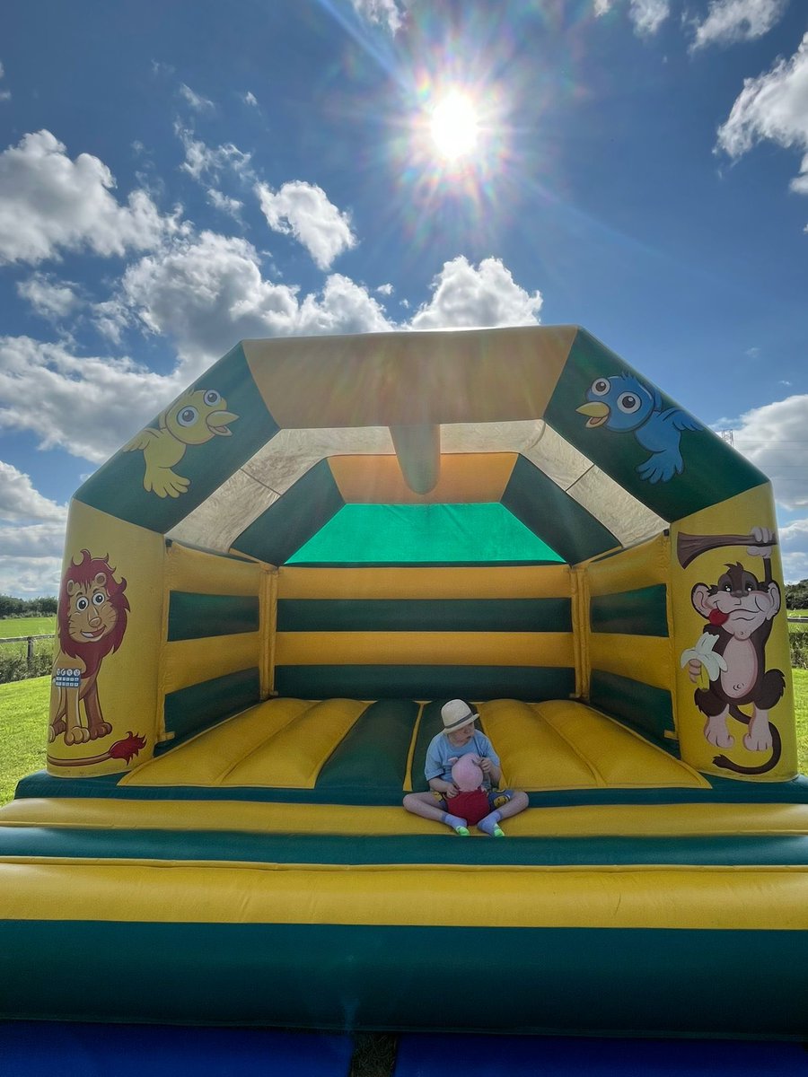 McNiffecent's tweet image. Jack is King π€΄ of the castle!
Jackβs birthday is tomorrow & we had a lovely party with family & close friends yesterday afternoon. He got to sit and bounce on the castle today with his sister. Yesterday was a but busy. His cousins are home for another party on Wed. β¨
#Twenty