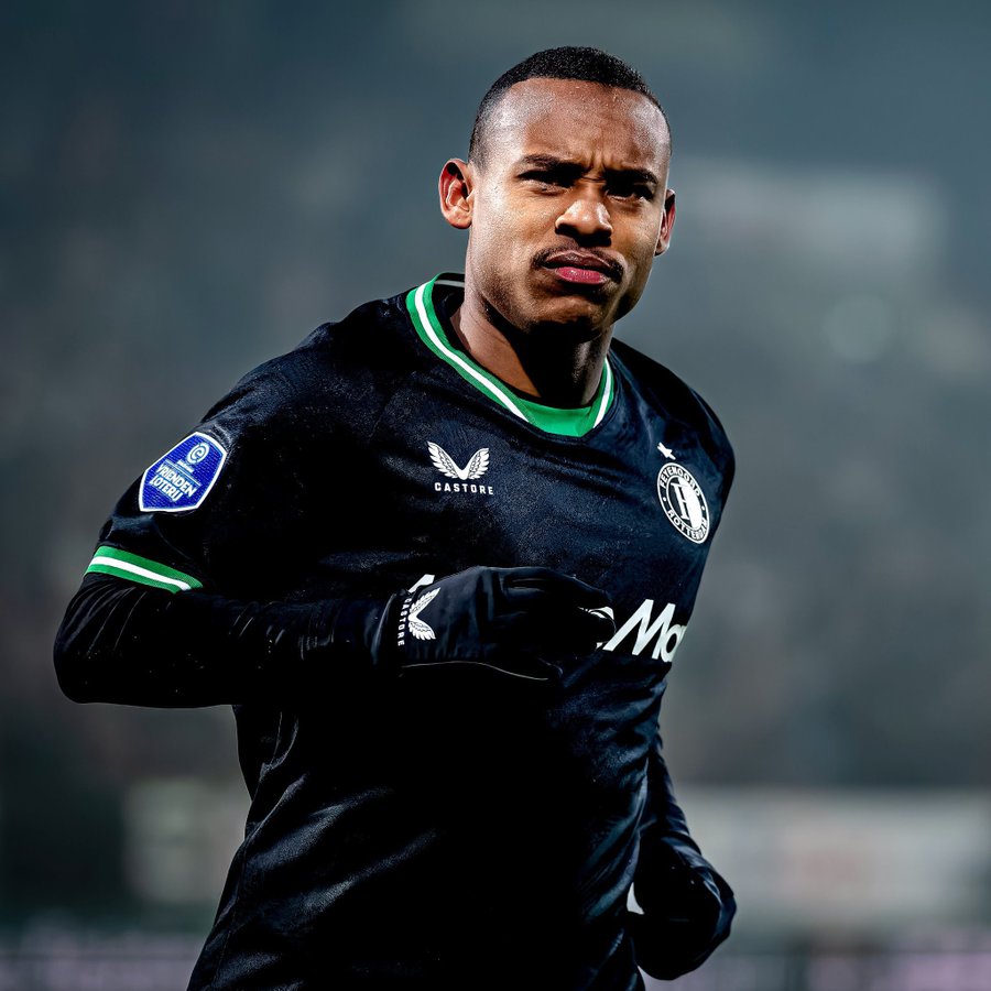 LeedsARG_'s tweet image. Se terminó la novela interminable: Igor Paixão será nuevo jugador del Olympique Marsella.
Uno más a la lista de buenos jugadores que podrían haber llegado al Leeds. Dios mio este club, parece que no estamos destinados a ser felices.