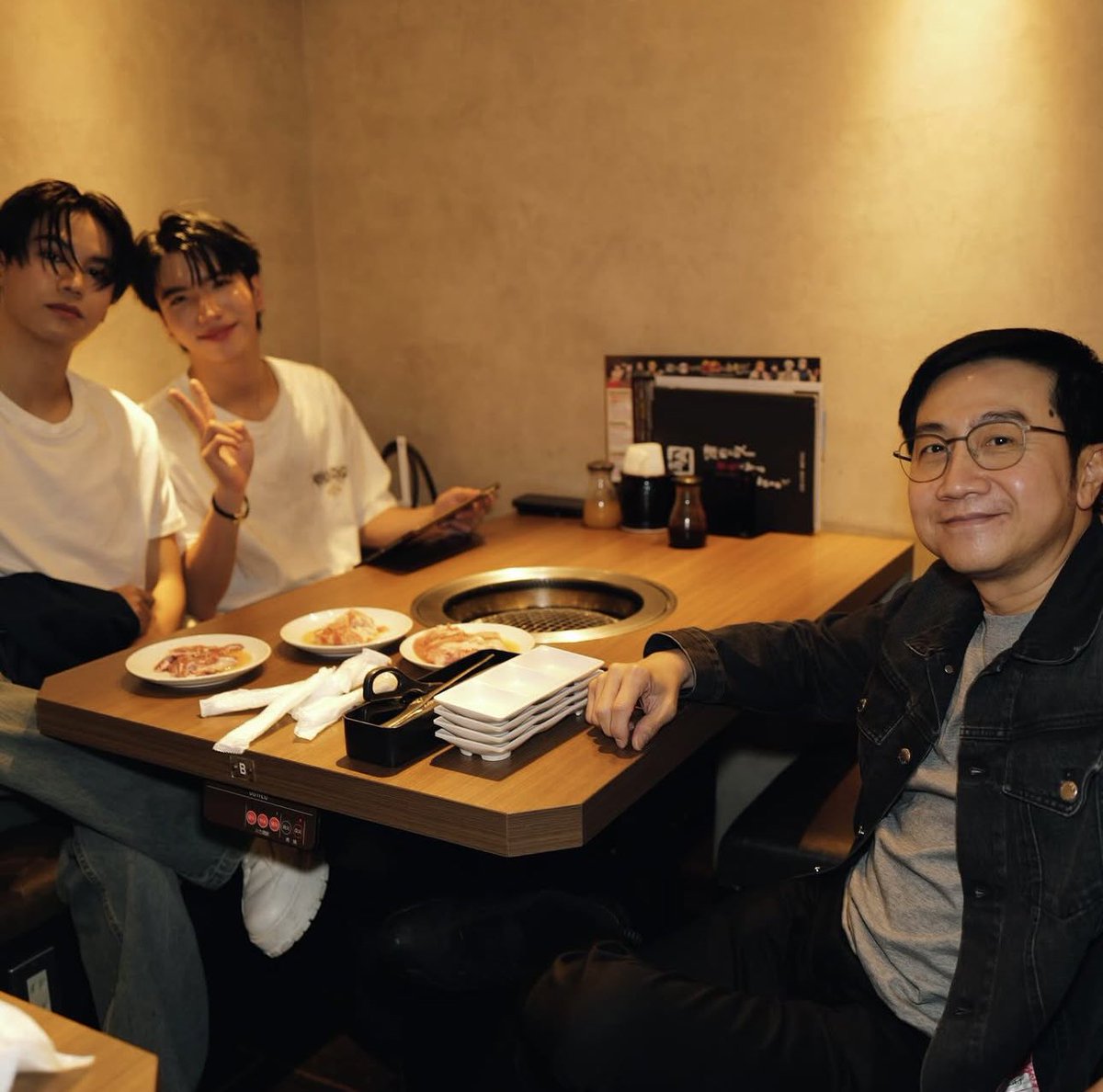 Winnie_thephuu's tweet image. Satang 📸 taken by Joong 🥹