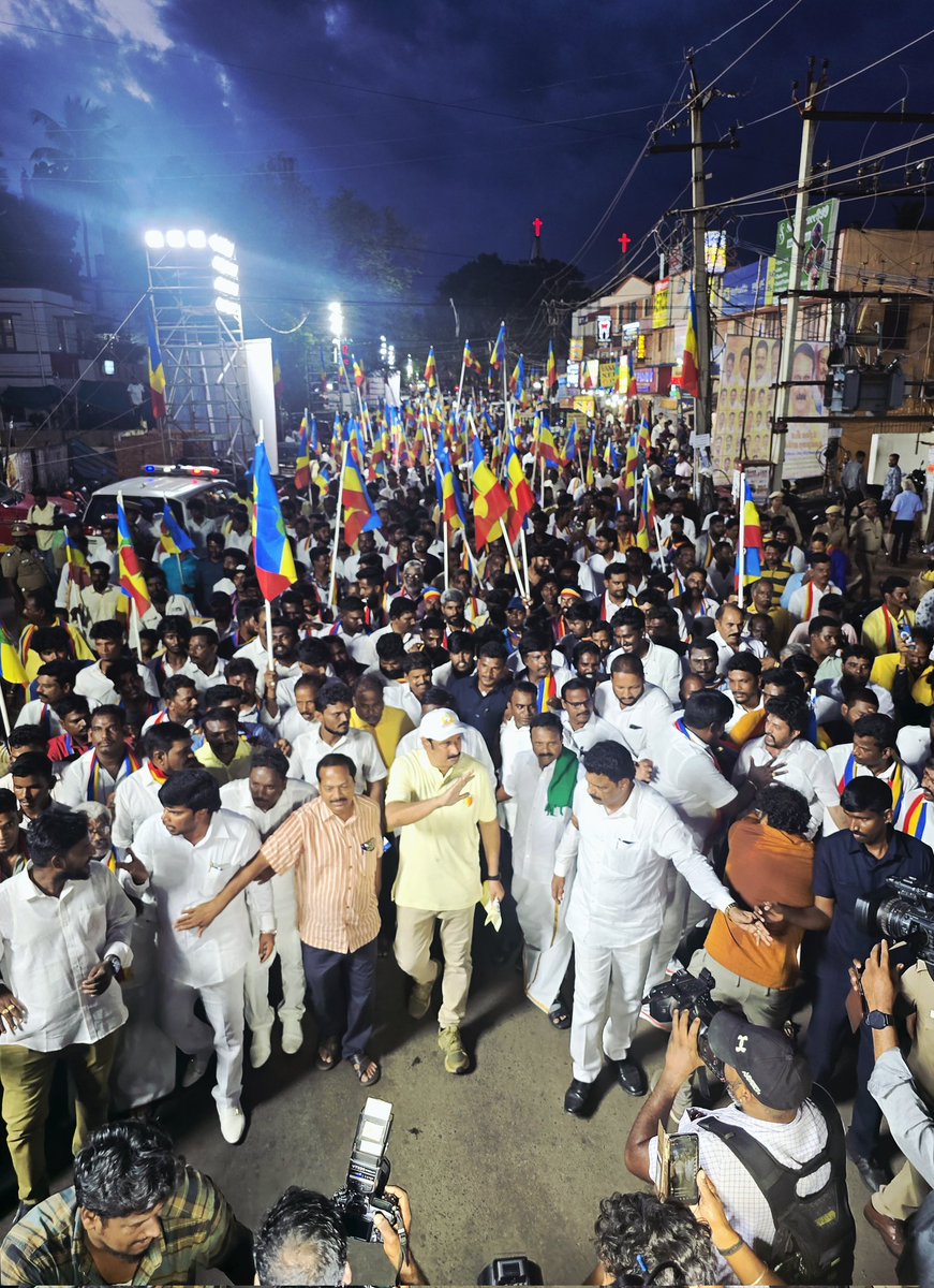 draramadoss's tweet image. "உரிமை மீட்க… தலைமுறை காக்க’" பயணத்தில், அம்பத்தூரில் பங்கேற்று உரையாற்றிய போது..! #உரிமைமீட்க | #தலைமுறைகாக்க