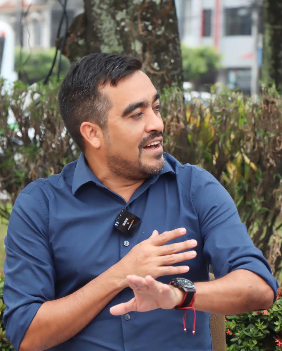 🎤🎥 ¡Hoy lunes 28 de julio se realizó el Podcast Semanal de la Alcaldía Ciudadana de Quevedo, con la conducción del Lic. Carlos Zambrano (CrazyMan)! 📹📷🎙️ en el enlace estuvo la delegación de Boxeo municipal, que ahora son miembros de la selección nacional de boxeo 🥊🇪🇨.