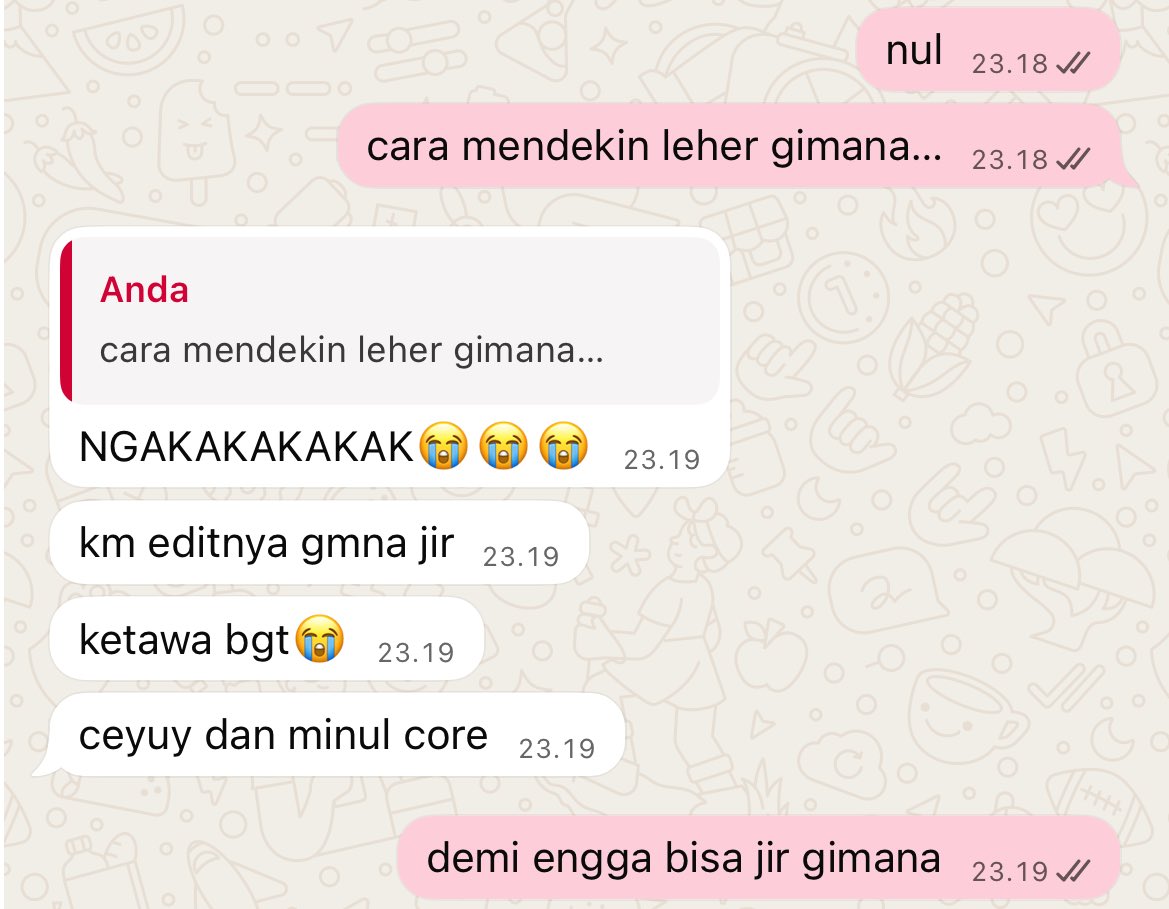 cyvanille's tweet image. tebak gue dan @sunfliesflow lg ngapain 🤔🤔🤔
