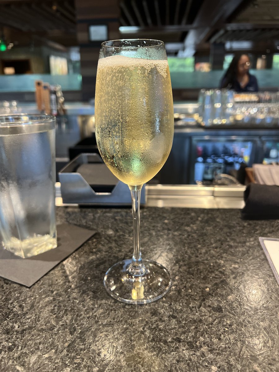 Cheers to new beginnings🥂