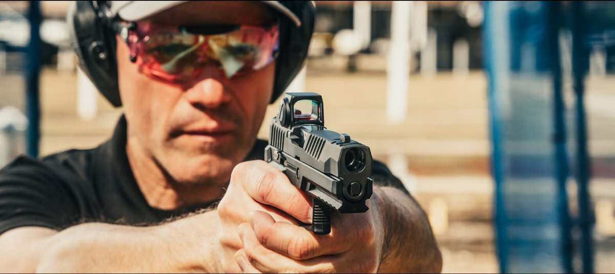 Proven_AO's tweet image. The P320 M.O.D. comes with a slide-integrated compensator, Springer Precision magazine catch, removeable magwell and grip weight, and Max Michel x HOGUE Wrapter grip tape. @sigsauerinc