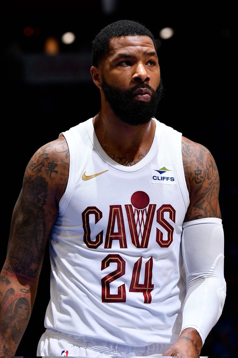 Marcus Morris Sr. Arrested
NBA free agent Marcus Morris Sr. was arrested in Florida on a felony fraud charge over an alleged unpaid casino debt. His legal team denies any wrongdoing. His basketball future is now uncertain
Get more news: xily.pro/R9nB2
#MarcusMorris