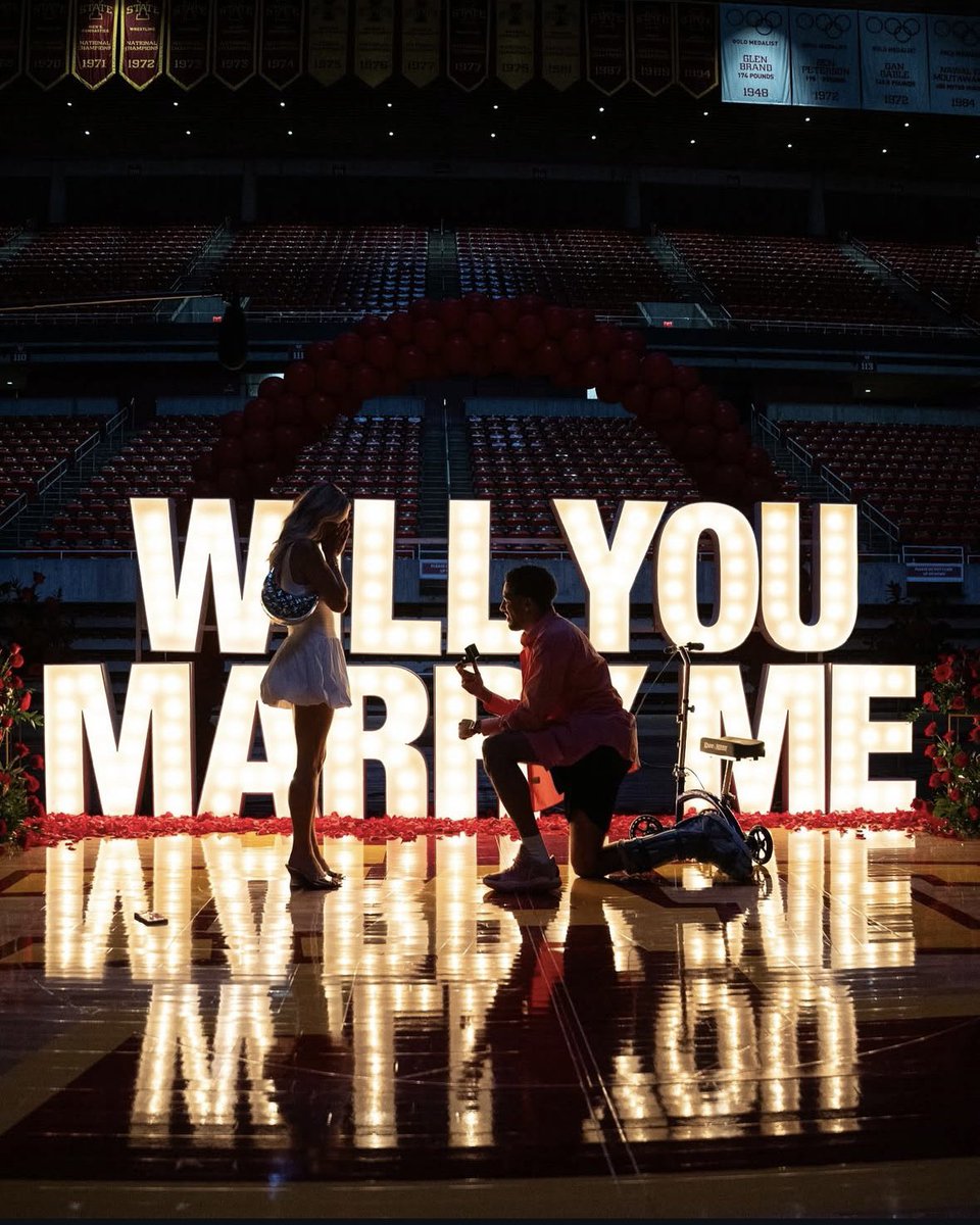 PacersLead's tweet image. Tyrese Haliburton proposes to longtime girlfriend Jade 💍❤️ Congrats Hali 🥹

(via Instagram)