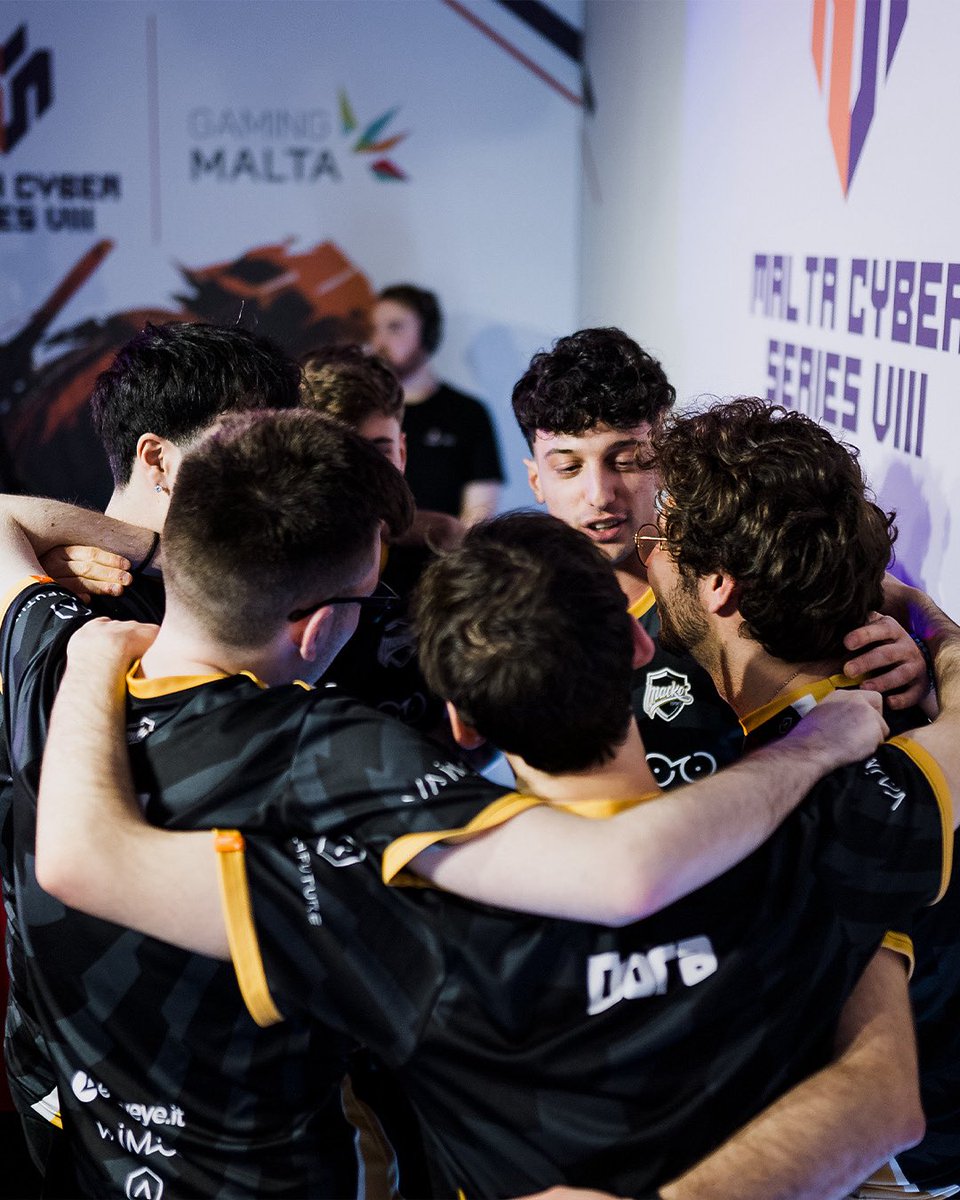 Through wins and losses, we stand as one.
We are #MackoFam 🙌⬛🟨

#DrawnToDare #R6S