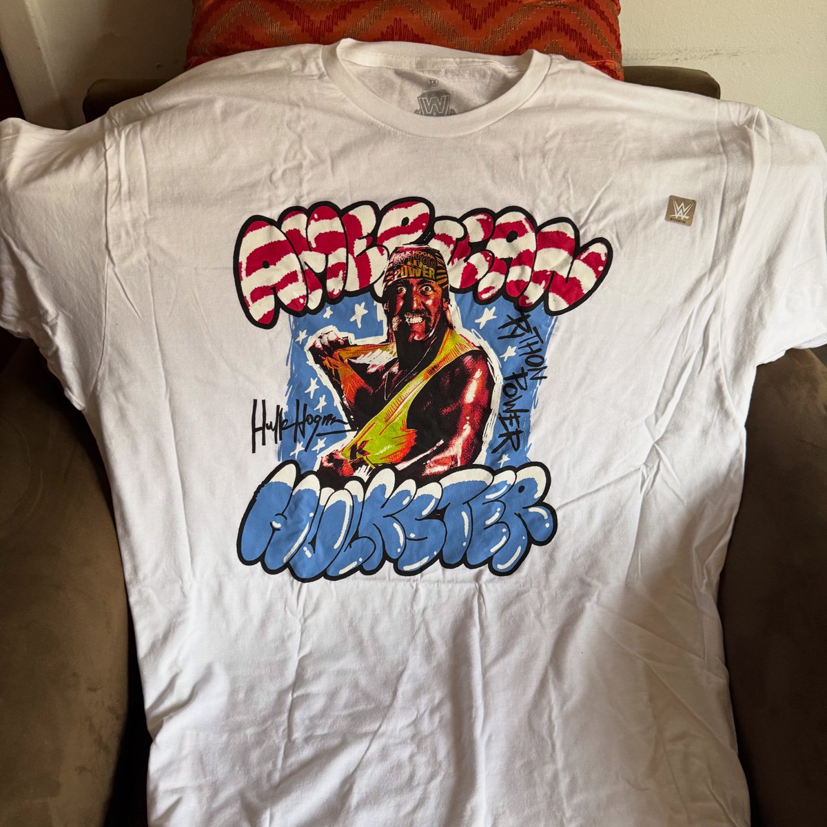 Big Ray Hernandez (@bigrayhernandez) on Twitter photo My awesome wife surprised me this morning with a cool #HulkHogan t-shirt! I will always be a Hulkamaniac BROTHER!!! #RIPHulkHogan ❤️💛
#WWE #HulkamaniaForever #Hulkamania My awesome wife surprised me this morning with a cool #HulkHogan t-shirt! I will always be a Hulkamaniac BROTHER!!! #RIPHulkHogan ❤️💛
#WWE #HulkamaniaForever #Hulkamania