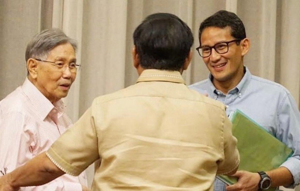 sandiuno's tweet photo. Selamat jalan, Pak Kwik Kian Gie. Ekonom, pendidik, nasionalis sejati. Mentor yang tak pernah lelah memperjuangkan kebenaran. Yang berdiri tegak di tengah badai, demi kepentingan rakyat dan negeri.
Indonesia berduka. https://t.co/cSXnsKwcQg