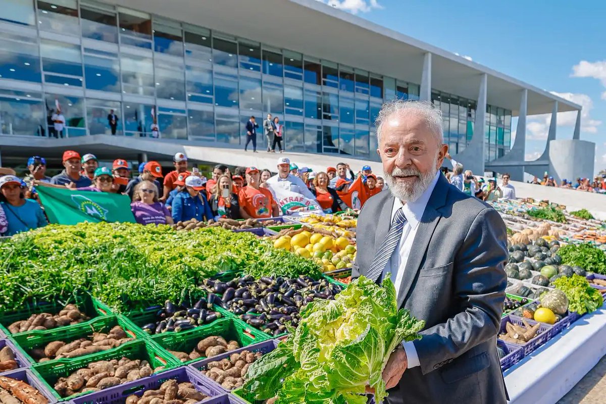 ❤️🥳 EFEITO LULA! O novo relatório da ONU, divulgado hoje, aponta que o Brasil saiu novamente do Mapa da Fome. Com base na média de dados de 2022 a 2024, o novo relatório “O Estado da Segurança Alimentar e Nutricional no Mundo 2025” concluiu que o índice de risco caiu novamente