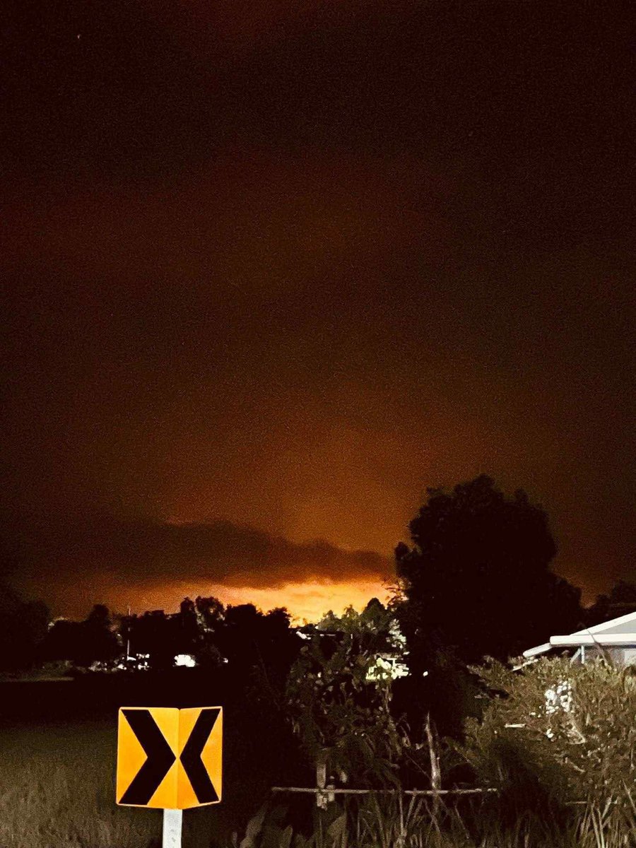 ไม่ใช่แสงจากไฟ แต่เป็นแสงกระสุน #ไทยกับกัมพูชา