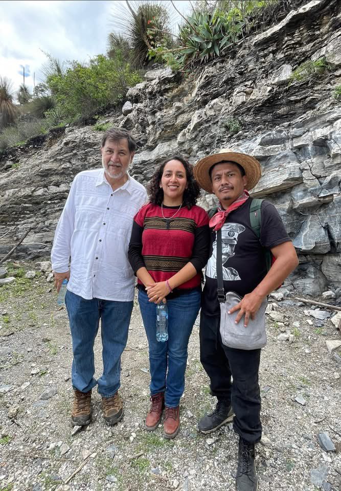 AvseFernando's tweet image. ๐๐๐๐๐๐๐๐๐ ๐๐๐ ๐๐ ๐๐๐๐๐๐.
Hace exactamente un aรฑo, recorrimos la zona norte de #Cadereyta junto al hoy presidente del Senado, @fernandeznoronaโฆ.
En aquella ocasiรณn, el Senador fue testigo de cรณmo en los alrededores del Acueducto 2, donde una empresa privadaโฆ