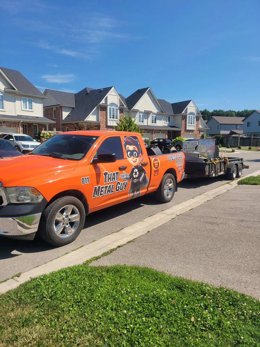 thatmetalguy_'s tweet photo. ☀️ Out working hard in this summer heat! ☀️
Big shoutout and THANK YOU to everyone who showed us support today — especially those kind folks who handed us a nice cold drink 🧊🙏 You kept us going!

#ThatMetalGuy #ScrapMetalPickup #ElectronicsRecycling #CommunitySupport #london https://t.co/uXD8dck9NF