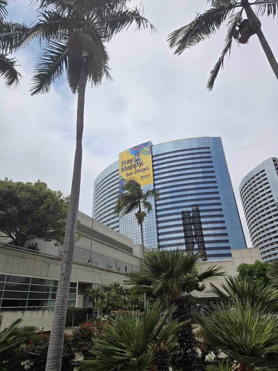 Nick, Senior Geospatial-Intelligence Program Manager, had a great experience representing GWSC at the Esri User Conference! 🌍📊 He showed how mapping tools can make complex water issues easier to understand and act on.

#EsriUC #GWSC #WaterSecurity #ScienceCommunication
