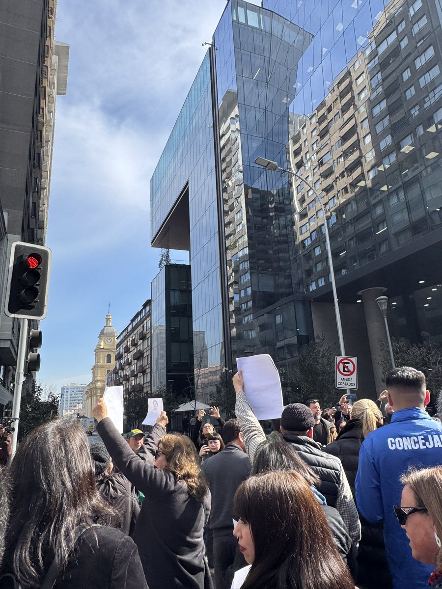 migueltopian's tweet image. Ahora manifestándonos por la desaparición de la concejala María Ignacia González #VerdadyJusticia