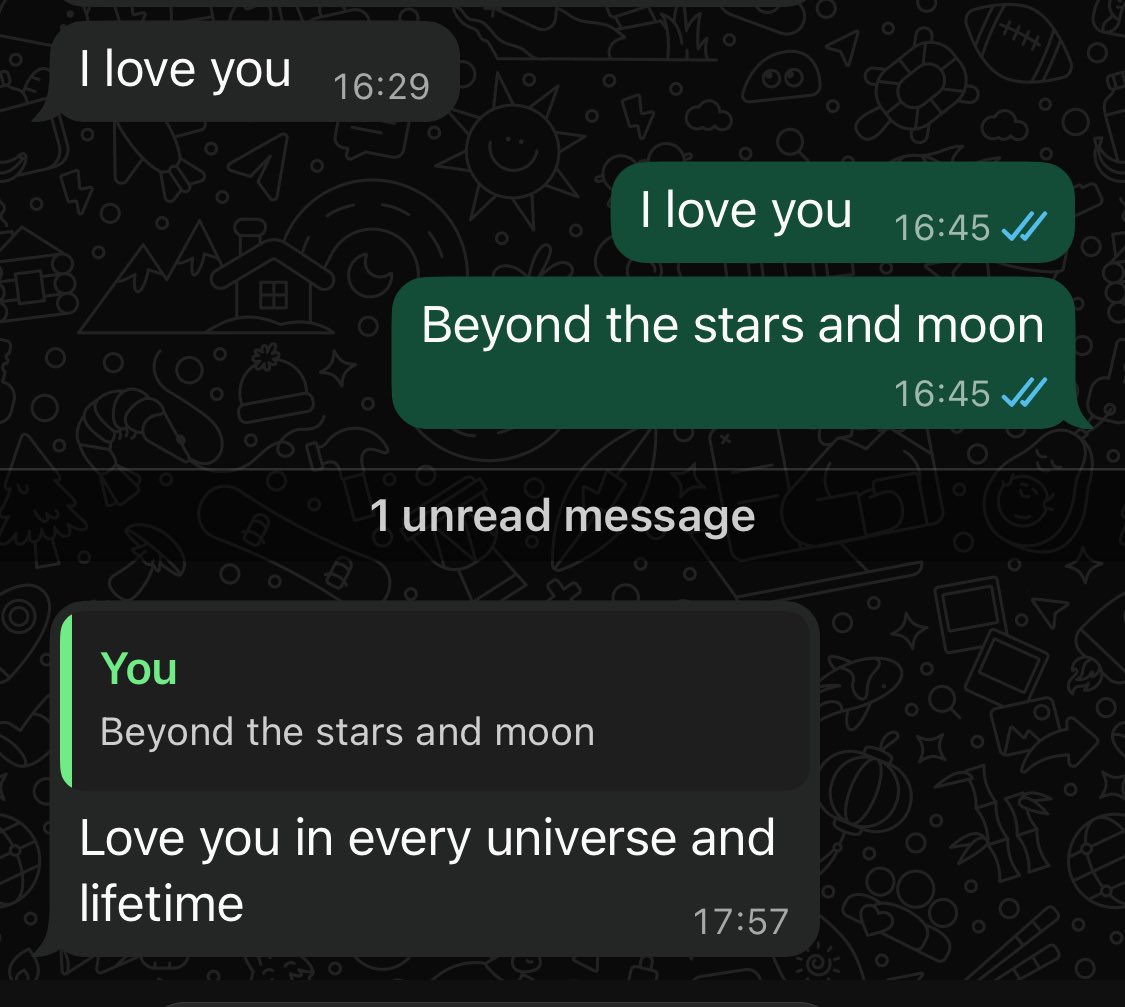 Machendii's tweet image. My friend causally on a Monday evening  😭