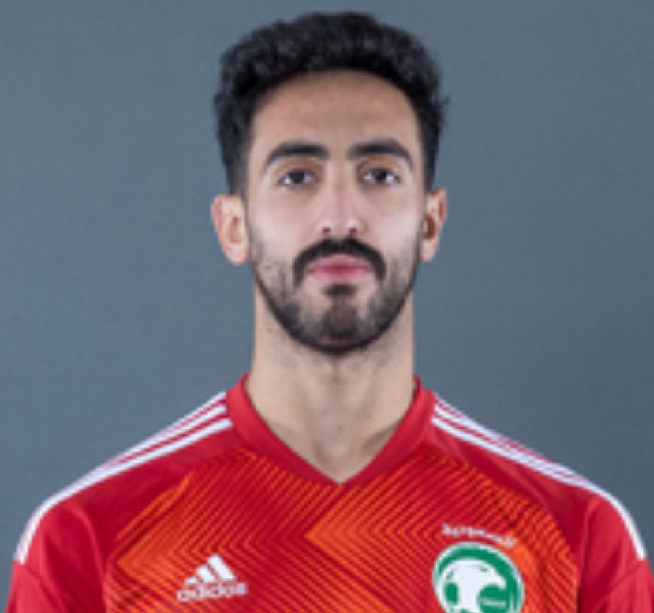 حاجة #الهلال  وتدعيمه في بعض المراكز ( مهم  ) بالمقابل تدعيم دكته لايقل أهمية ..

تحديداً بمركز الحراسة وشخصياً أعتقد أن الأختيار لواحد من أثنين 

الأول لازال قادر على العطاء ومن أبناء النادي وخبرة كبيرة 
الثاني يعتبر الأفضل بمركزة وقدامة مستقبل