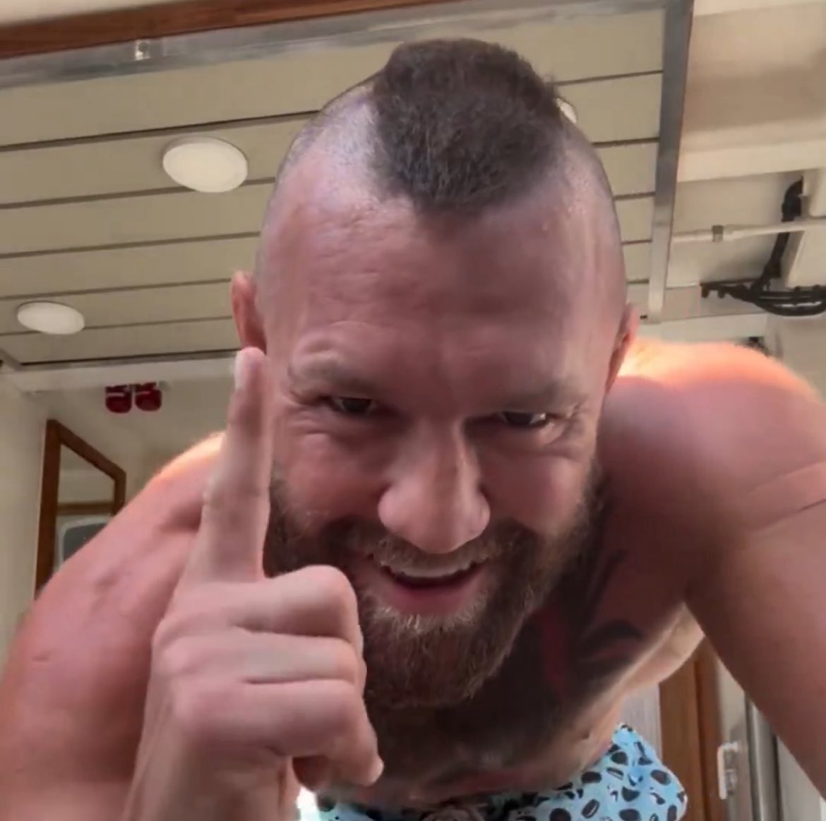 hoobzik's tweet image. hog rider powrócił.