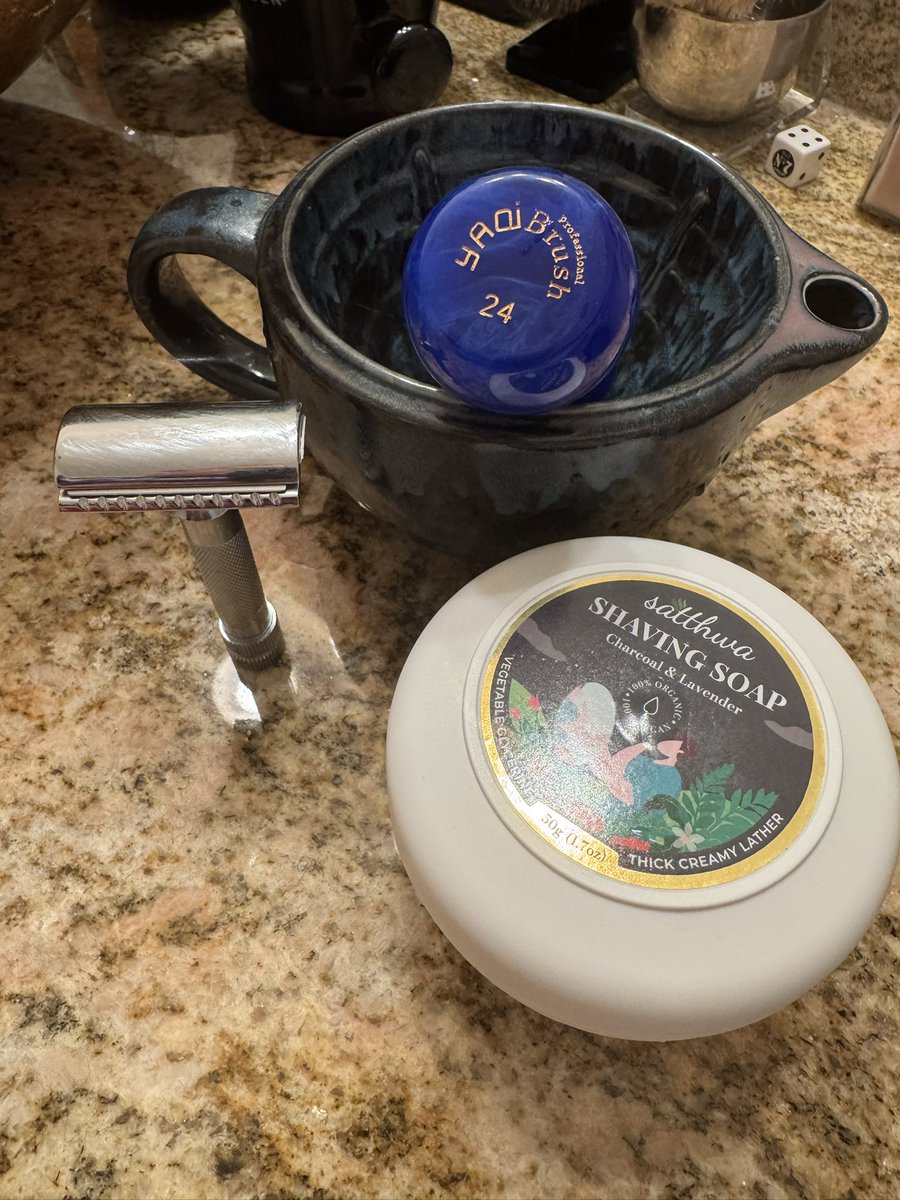 David_CGCB91's tweet photo. #nowshaving 
Now shaving with the flawless Merkur 34c, lavender soap, Yaqi brush and beautiful hand made blue clay scuttle.   Mmmmm dolphin smooth! https://t.co/9B9f7zLltq