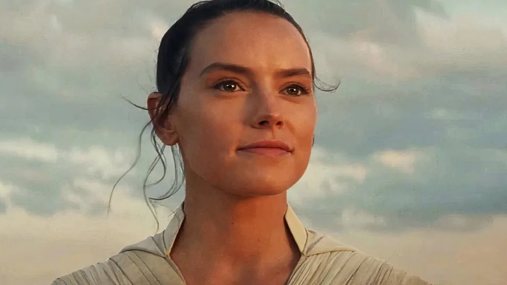 Star Wars Holocron @ SWCJ (@sw_holocron) on Twitter photo The NEW JEDI ORDER movie starring Daisy Ridley as Rey will reportedly begin filming in 2026.
(Source: <a href="/DanielRPK/">Daniel Richtman</a>) The NEW JEDI ORDER movie starring Daisy Ridley as Rey will reportedly begin filming in 2026.
(Source: <a href="/DanielRPK/">Daniel Richtman</a>)