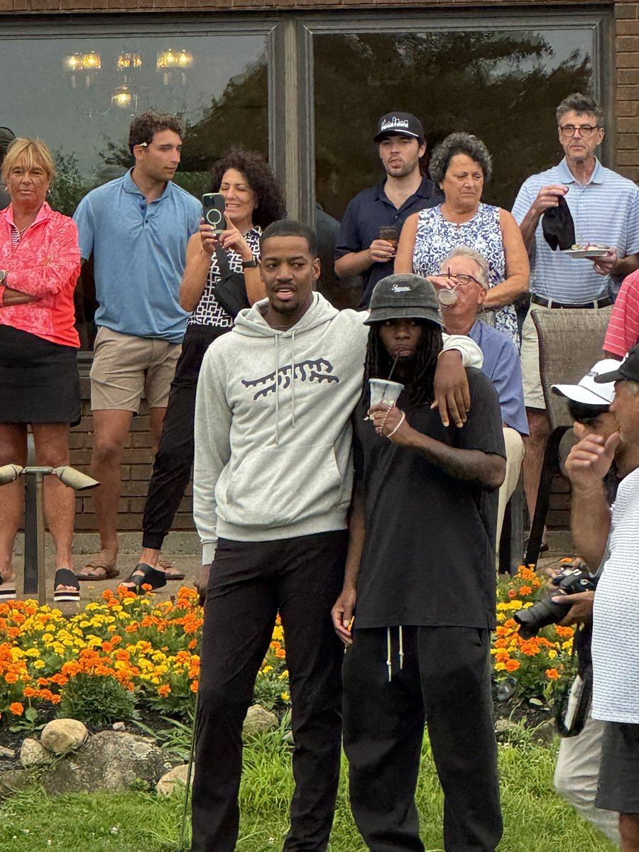 Jason Edwards is as real as it gets, came right up to our group to chop it up and talk ball. Salt of the earth and about to light it up in Friartown. Love seeing Coach embrace his guys. Gonna be a fun year. #pcbb