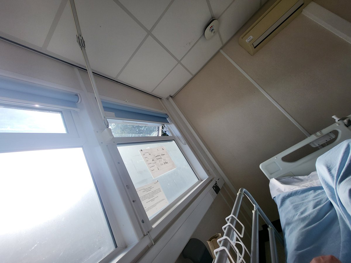 TimmyUk's tweet image. ... back to the bed for a relax wearing my excellent glasses watching Tennis on SkyGo in sideroom in hospital ... ๐ฅ ๐ ๐งโโ๏ธ ๐ฑ ๐ผ ๐คณ ๐ฐ ๐ก ๐ ๐