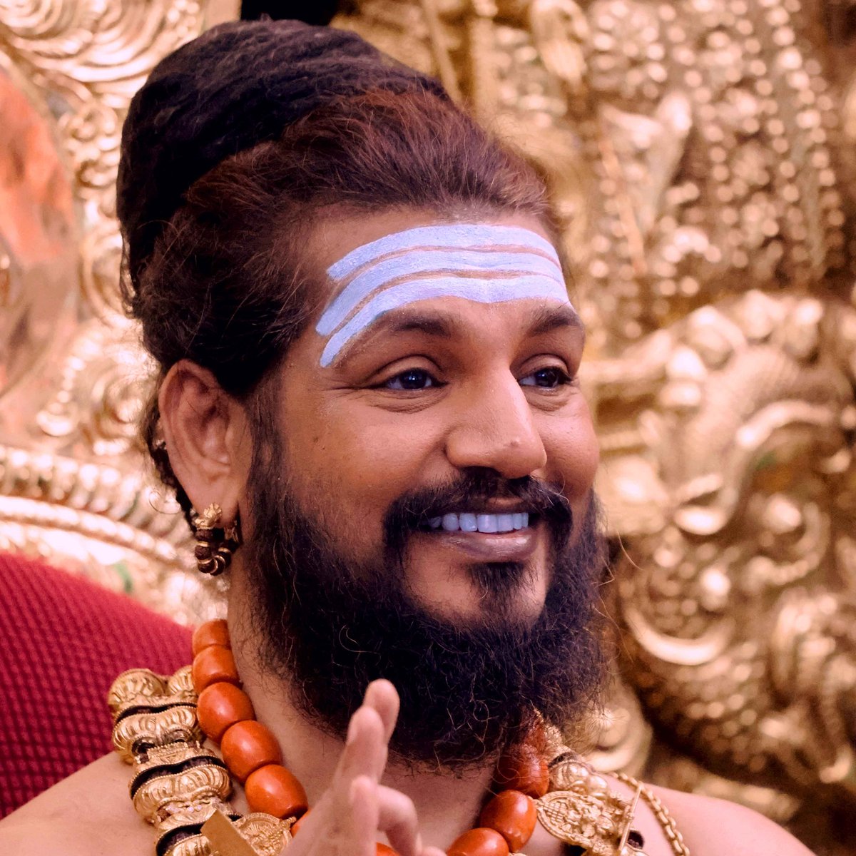 SriNithyananda's tweet photo. இந்த புனிதமான ஆடிப் பூரத்தில், பரமசிவனின் பேரருளும், தேவியின் ஆனந்த சக்தியும் உங்கள் வாழ்வில் மலரச் செய்யட்டும். ஒவ்வொரு கணமும் தெய்வீக அன்பின் கொண்டாட்டமாக அமையட்டும்.
#divinemother #DeviParashakti #KAILASA #Nithyananda #kundaliniawakening https://t.co/nbXzByLb0y