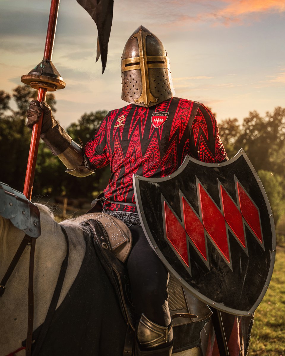 esvaphane's tweet image. 🐴 Sorrento Calcio 25-26. Ezeta. 🛡️