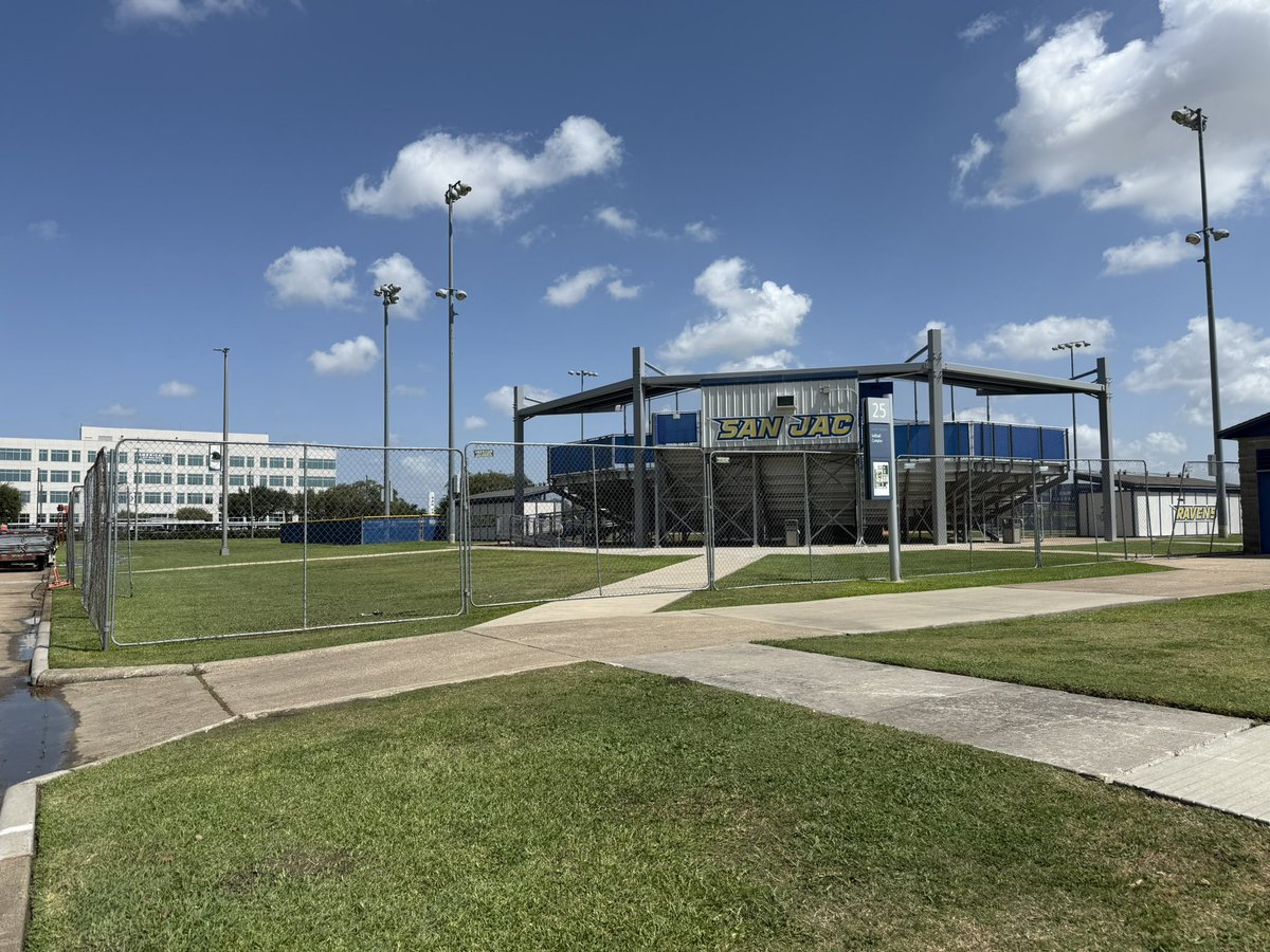 Exciting work happening to the field 🐦‍⬛🥎