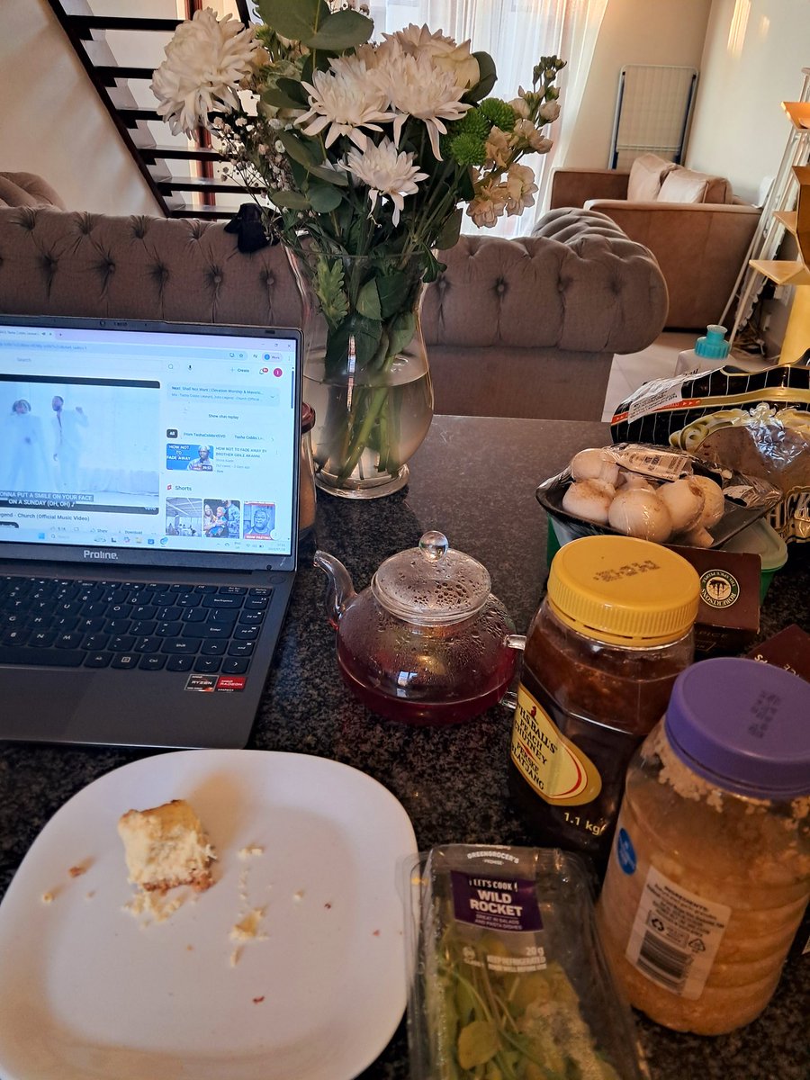 Vibing to gospel, cooking, nibbling on cheesecake &amp; sipping on hibiscus tea. Bliss &amp; gratitude❤️🙏🏾
