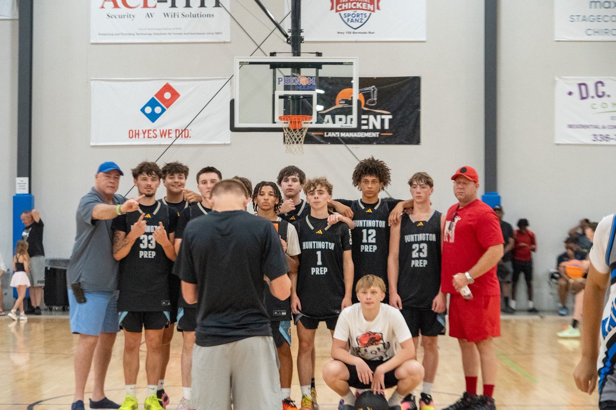 we won the <a href="/Phenom_Hoops/">Phenom Hoop Report</a> championship