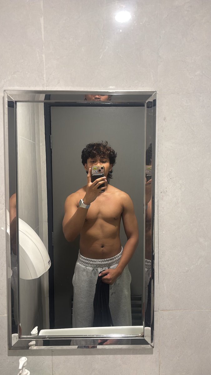 Huggable body tapi no one nak hug saya :(