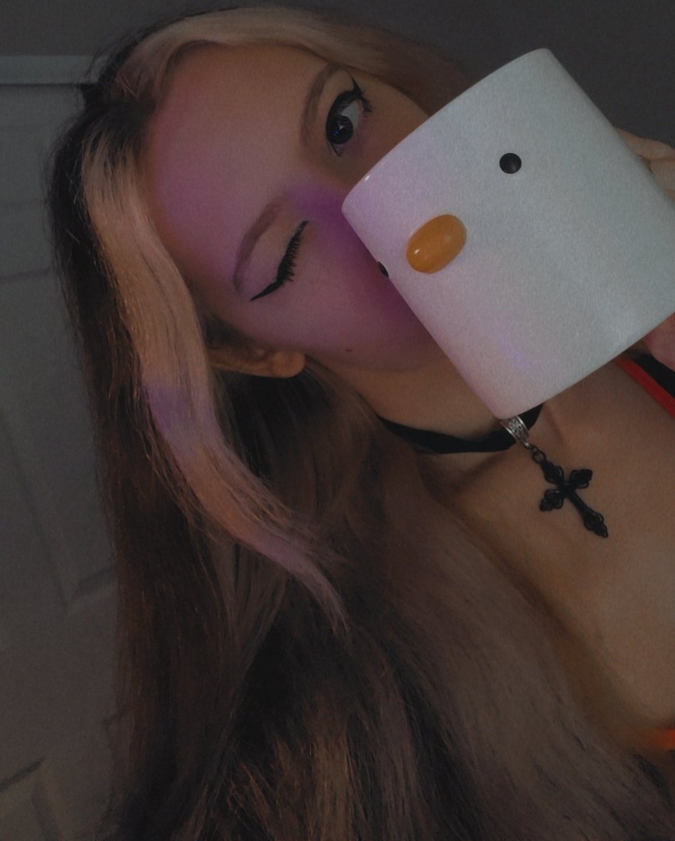 Good morning peeps- ( • ᴗ - ) ✧

Do you like my ducky mug? 🦆