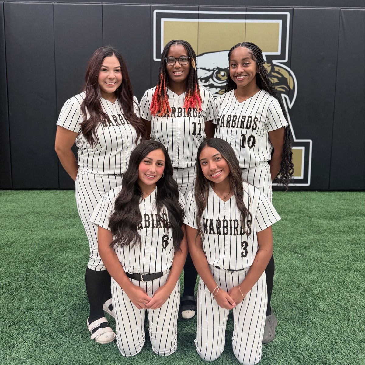 SENIORS 2026
🎓🦅🥎