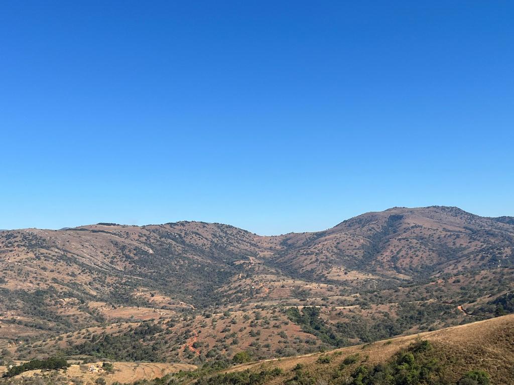After many steep inclines and long descents, Team 2 have completed the 3 day trek! #hiking #landscape