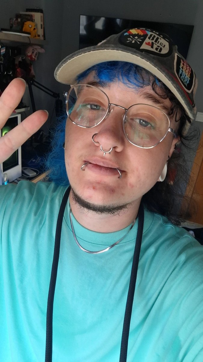 kodailust's tweet image. al fin tengo el arito en el nostril 🤩