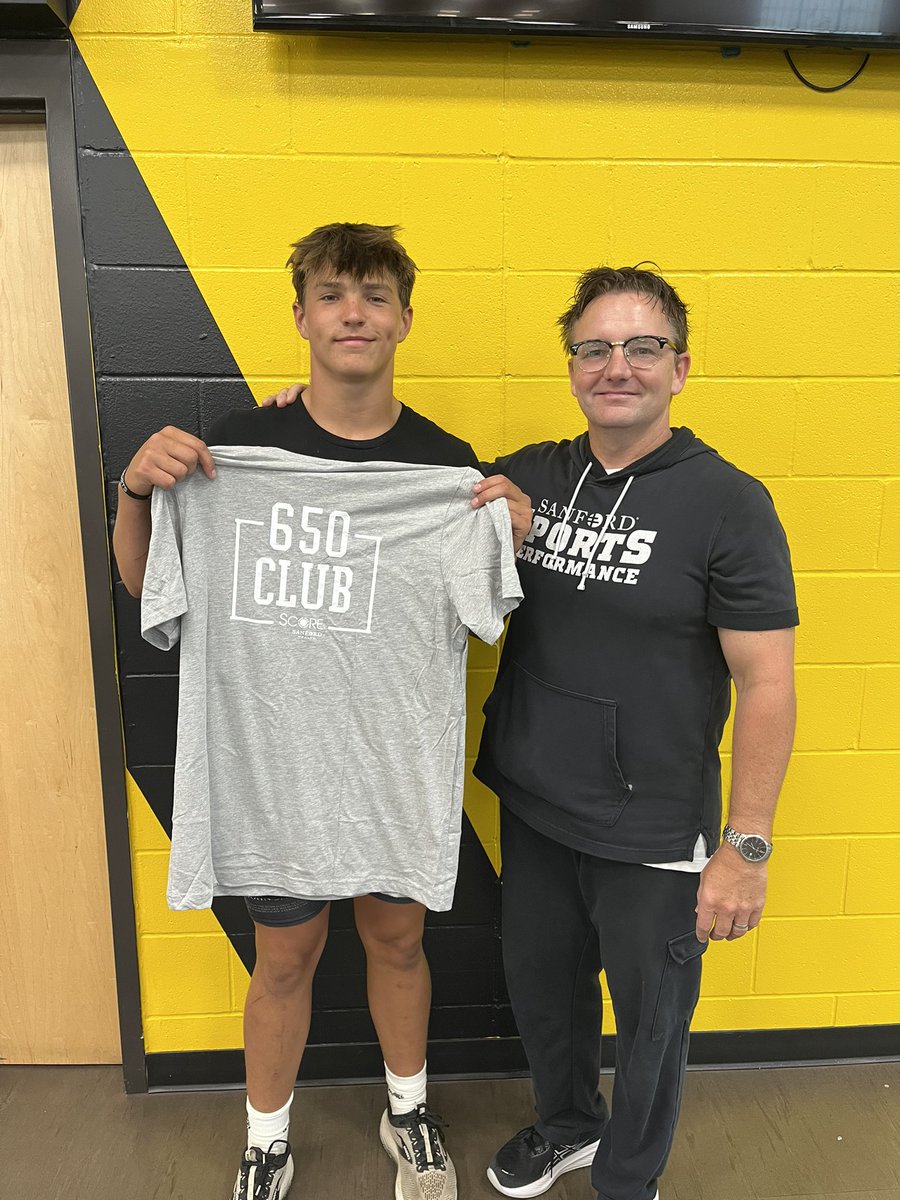 BIG TIME multi-sport Athlete, Aidan Sievers, ready to go for the upcoming football season. Just missed out on the 700 SCORE Club with a 699. He’s hungry!
#SanfordSports