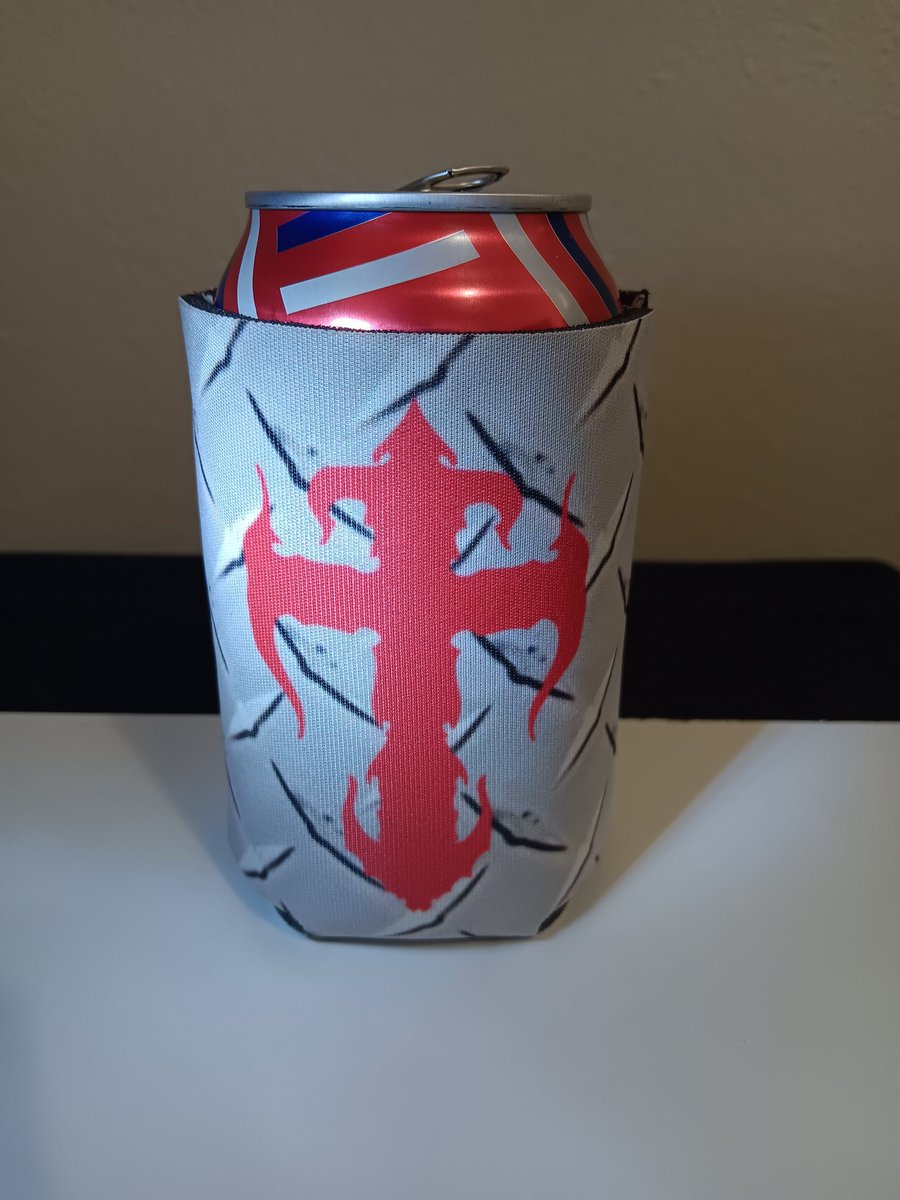 dio0303's tweet image. Gonna be a hot 🔥 one again today . I&apos;m keeping my beverage pop or soda ? cool with 
.@CountsKustoms 
Huggie / cozie .