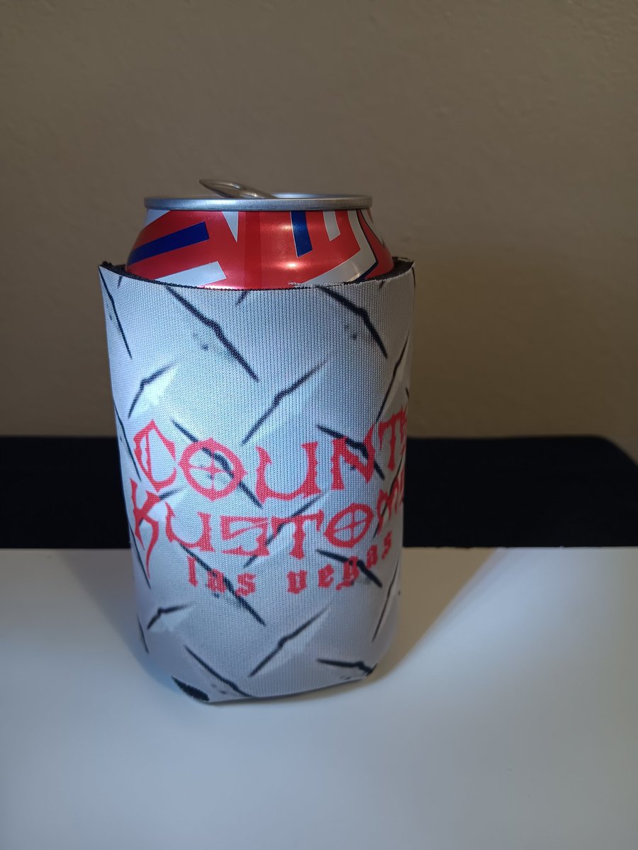 dio0303's tweet image. Gonna be a hot 🔥 one again today . I&apos;m keeping my beverage pop or soda ? cool with 
.@CountsKustoms 
Huggie / cozie .