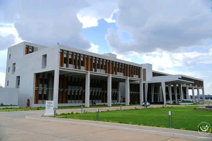 Newscd15's tweet image. #RDC : « L’aéroport de Kolwezi est une œuvre de Joseph Kabila, tant dans sa conception que dans son financement. » Jose Makila